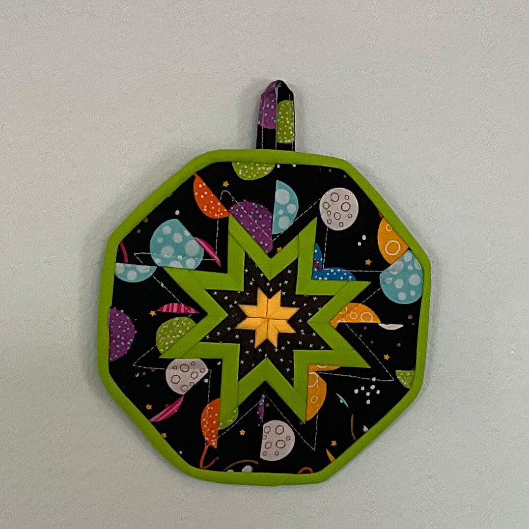 Over the Moon Planets Quilted Folded Star Hot Pad/Trivet