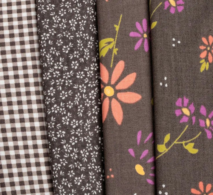 Seashore Drive Charm Pack - Sherri & Chelsi - Moda Fabrics