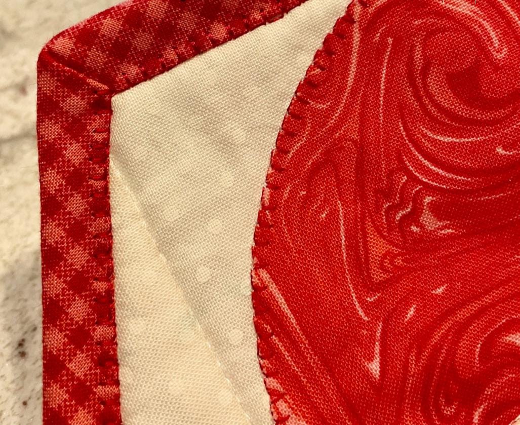 Spin For Love Table Runner Pattern - Quilted Garden Designs