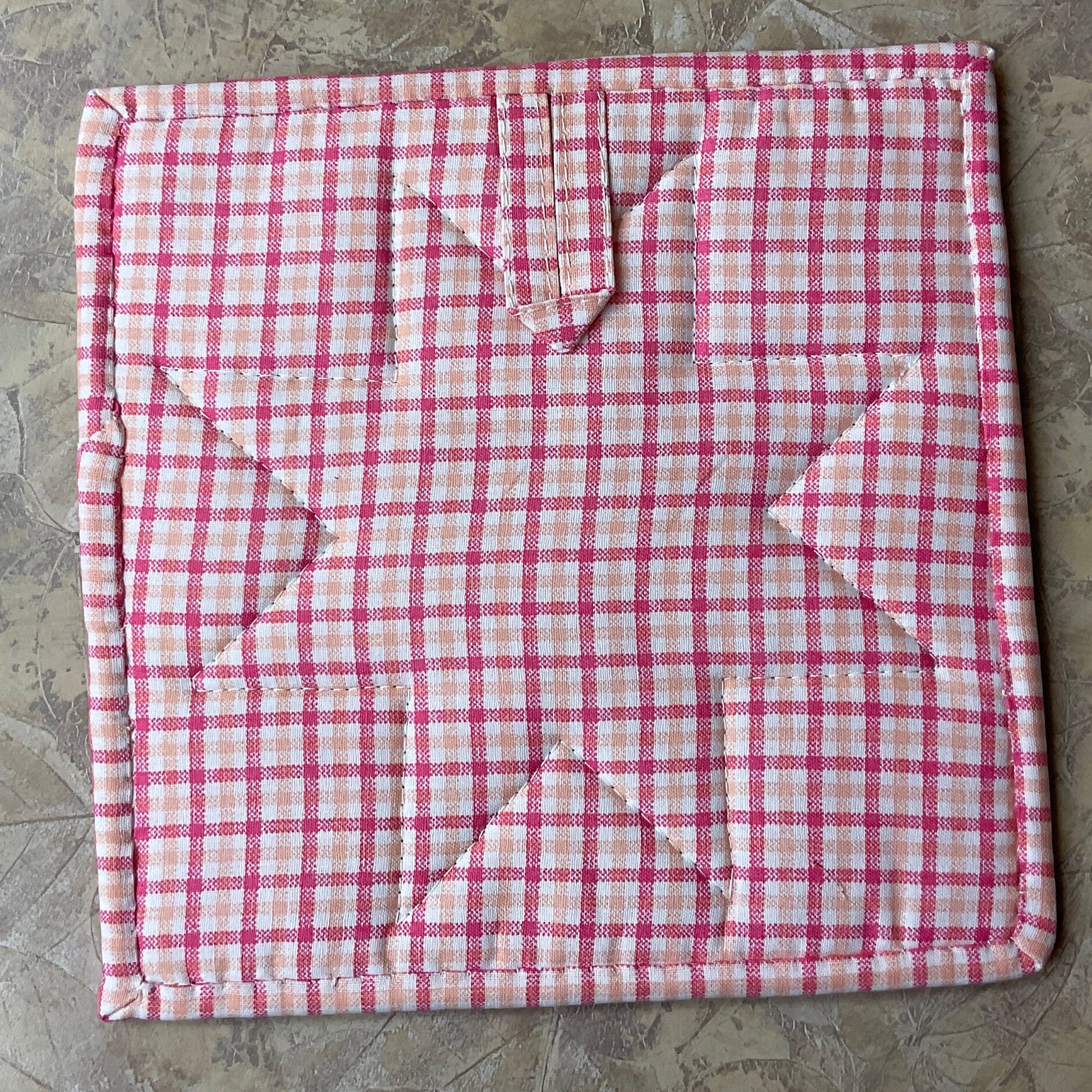 Hot Pink Folded Star Hot Pad/Trivet