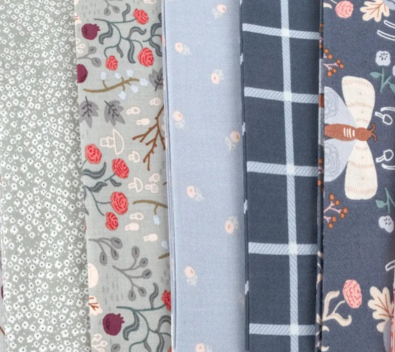 Sweetbriar Charm Pack 42/pkg. - Rachel Erickson - Riley Blake Designs