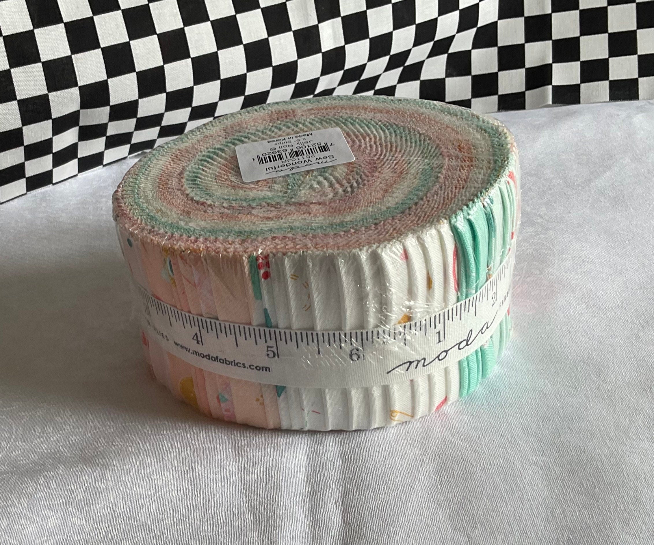 Sew Wonderful Jelly Roll: 40 Moda Fabric Strips, Quilting Cotton